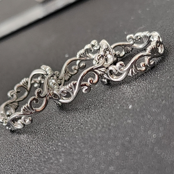 White Gold Filled Scroll Vine Ring New - Picture 3 of 8
